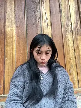 EmLy02 online show from 02-09-26, 02:42