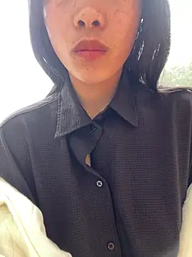 EmLy02 online show from 02-05-26, 02:07