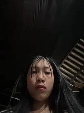 EmLy02 online show from 04-08-26, 01:29