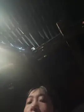 EmLy02 online show from 04-17-26, 02:14