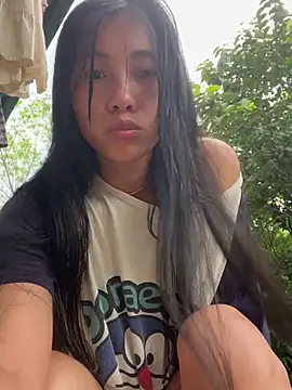 EmLy02 online show from 07-19-26, 11:34