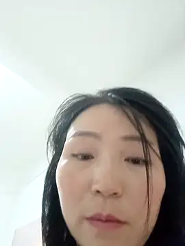 lingling5200 online show from 10-13-25, 03:46