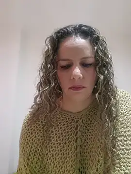 Snapshot of Nina_vallon chatting on 05-18-26, 10:31 Nina vallon online show from 05-18-26, 10:31