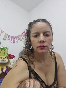 Snapshot of Nina_vallon chatting on 05-12-26, 10:32 Nina vallon online show from 05-12-26, 10:32