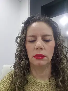 Snapshot of Nina_vallon chatting on 06-04-26, 10:42 Nina vallon online show from 06-04-26, 10:42