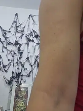 Nina vallon online show from 10-24-25, 10:47