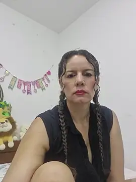 Snapshot of Nina_vallon chatting on 04-29-26, 10:30 Nina vallon online show from 04-29-26, 10:30