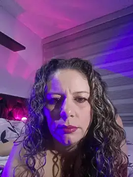 Nina vallon online show from 06-12-26, 10:35