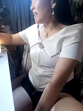 Joanna1122 online show from 10-15-25, 05:21