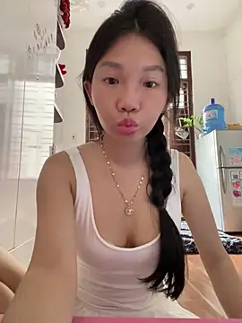 Snapshot of Miumieu chatting on 09-13-25, 09:20 Miumieu online show from 09-13-25, 09:20