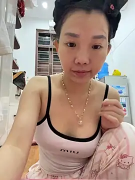 Miumieu online show from 11-22-25, 01:32