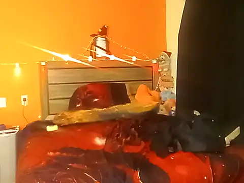 LusciousKandy online show from 10-04-25, 11:56