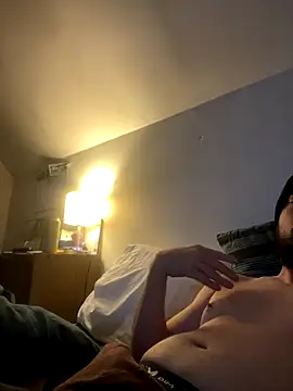 AZOPMOB18999 online show from 10-31-25, 08:27