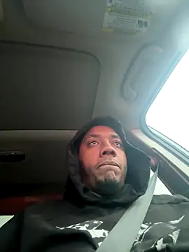 Kingstrokezxx online show from 11-30-25, 08:31