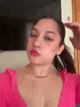Snapshot of smokemilv chatting on 10-18-25, 05:48 smokemilv online show from 10-18-25, 05:48