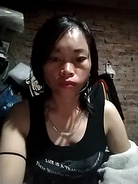   Ngoc20   online show from 12-14-25, 06:57