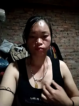   Ngoc20   online show from 12-15-25, 01:39