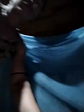 Snapshot of __Ngoc20__ chatting on 10-21-25, 05:18 Ngoc20 online show from 10-21-25, 05:18