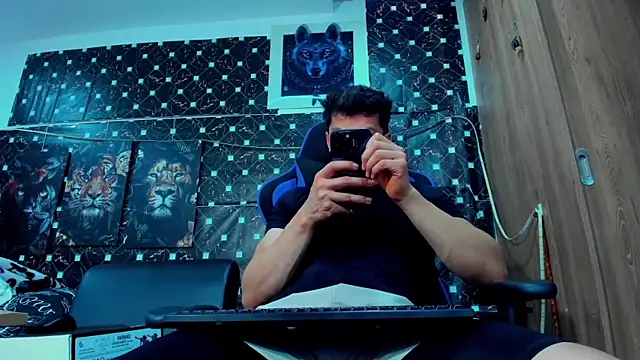 javiersexymann online show from 10-10-25, 09:37