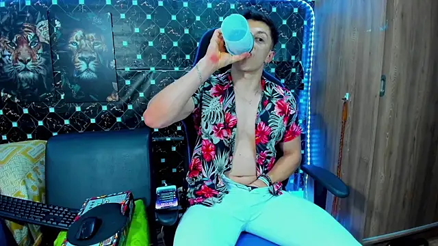 javiersexymann online show from 09-29-25, 02:07