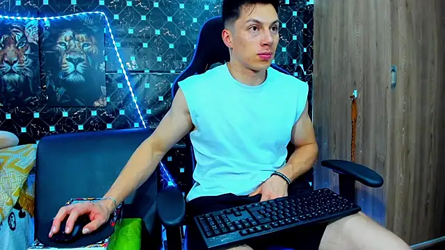 javiersexymann online show from 09-23-25, 05:14