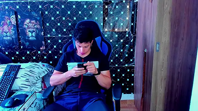 javiersexymann online show from 01-08-26, 05:19