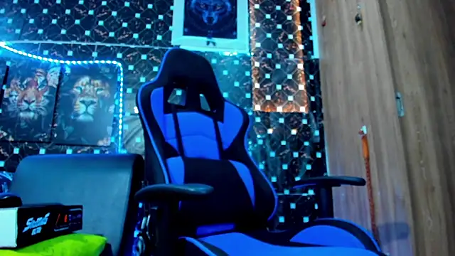 javiersexymann online show from 09-11-25, 05:35