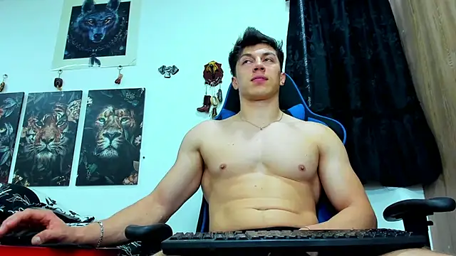 javiersexymann online show from 03-03-25, 07:07