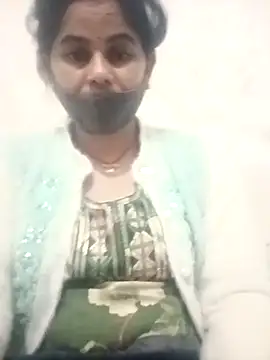 JULEE-740 online show from 11-17-25, 06:06