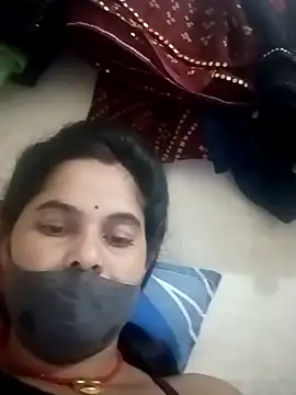 JULEE-740 online show from 10-28-25, 03:22