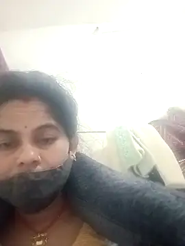 JULEE-740 online show from 11-10-25, 05:18