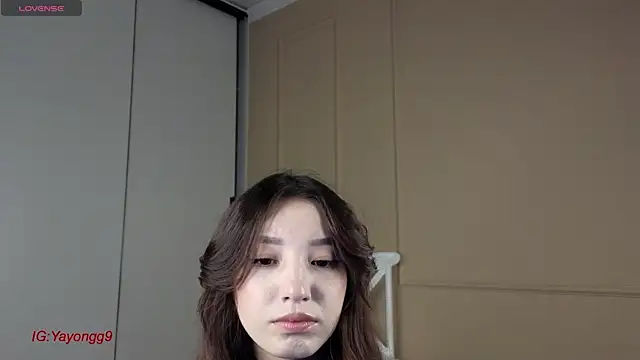 Snapshot of yayongg chatting on 09-23-25, 01:29 yayongg online show from 09-23-25, 01:29