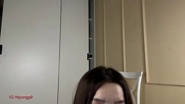 Snapshot of yayongg chatting on 09-28-25, 01:18 yayongg online show from 09-28-25, 01:18