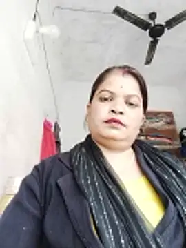 Snapshot of Rajnee33A chatting on 11-06-25, 11:25 Rajnee33A online show from 11-06-25, 11:25