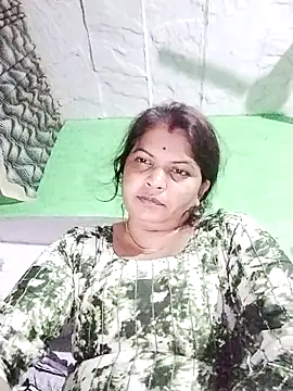 Snapshot of Rajnee33A chatting on 11-05-25, 10:57 Rajnee33A online show from 11-05-25, 10:57