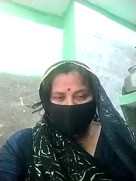 Snapshot of Rajnee33A chatting on 04-15-26, 05:35 Rajnee33A online show from 04-15-26, 05:35