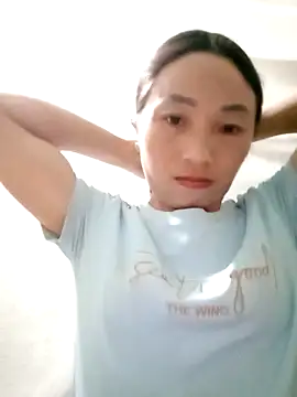 Snapshot of lucybaby00 chatting on 11-03-25, 01:26 lucybaby00 online show from 11-03-25, 01:26