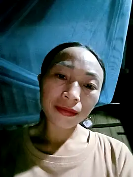 Snapshot of lucybaby00 chatting on 09-21-25, 02:11 lucybaby00 online show from 09-21-25, 02:11