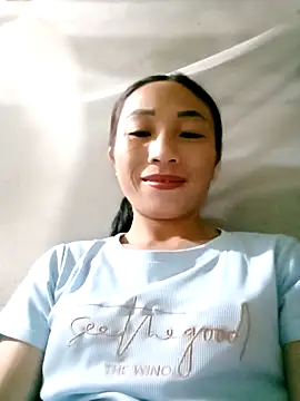 Snapshot of lucybaby00 chatting on 10-04-25, 02:29 lucybaby00 online show from 10-04-25, 02:29