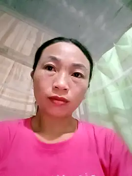 Snapshot of lucybaby00 chatting on 10-15-25, 07:22 lucybaby00 online show from 10-15-25, 07:22