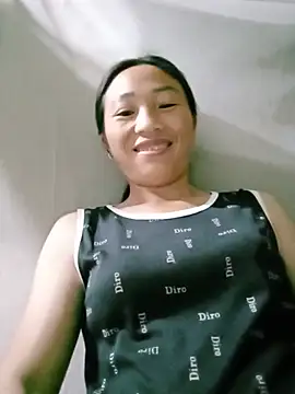Snapshot of lucybaby00 chatting on 05-18-26, 10:36 lucybaby00 online show from 05-18-26, 10:36