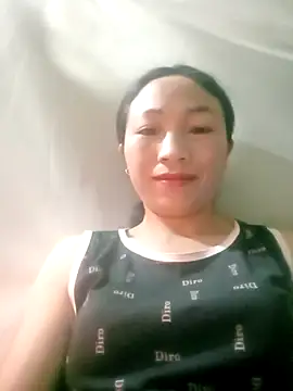 Snapshot of lucybaby00 chatting on 12-17-25, 09:31 lucybaby00 online show from 12-17-25, 09:31