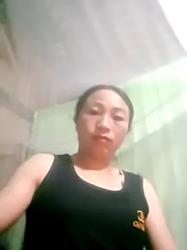 Snapshot of lucybaby00 chatting on 11-30-25, 10:21 lucybaby00 online show from 11-30-25, 10:21