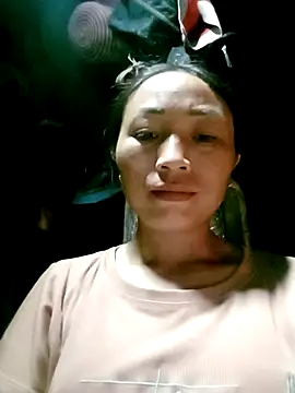 lucybaby00 online show from 04-15-26, 11:59