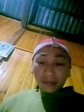 Snapshot of lucybaby00 chatting on 12-02-25, 10:50 lucybaby00 online show from 12-02-25, 10:50