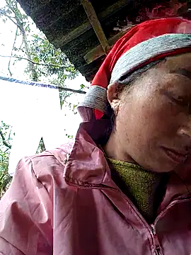 Snapshot of lucybaby00 chatting on 11-20-25, 05:52 lucybaby00 online show from 11-20-25, 05:52