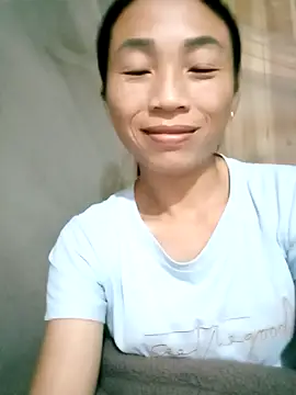 Snapshot of lucybaby00 chatting on 10-18-25, 03:47 lucybaby00 online show from 10-18-25, 03:47