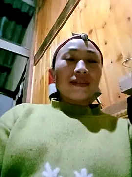 Snapshot of lucybaby00 chatting on 11-23-25, 10:58 lucybaby00 online show from 11-23-25, 10:58