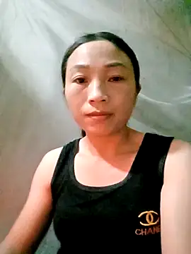 Snapshot of lucybaby00 chatting on 11-19-25, 03:01 lucybaby00 online show from 11-19-25, 03:01