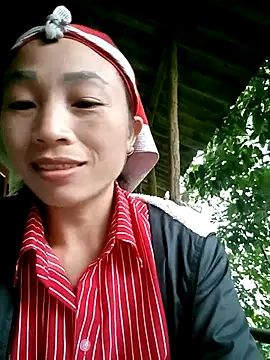 Snapshot of lucybaby00 chatting on 10-24-25, 09:19 lucybaby00 online show from 10-24-25, 09:19